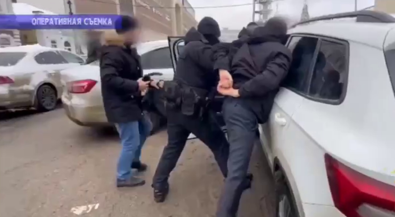 В Саратове теневые банкиры помогали незаконно обналичивать деньги